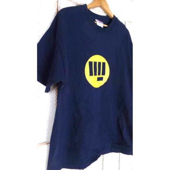 Dark blue and yellow graphic print t shirt / xlarge - Picture 2 of 5